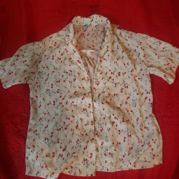 Floral button down - Picture 5 of 8